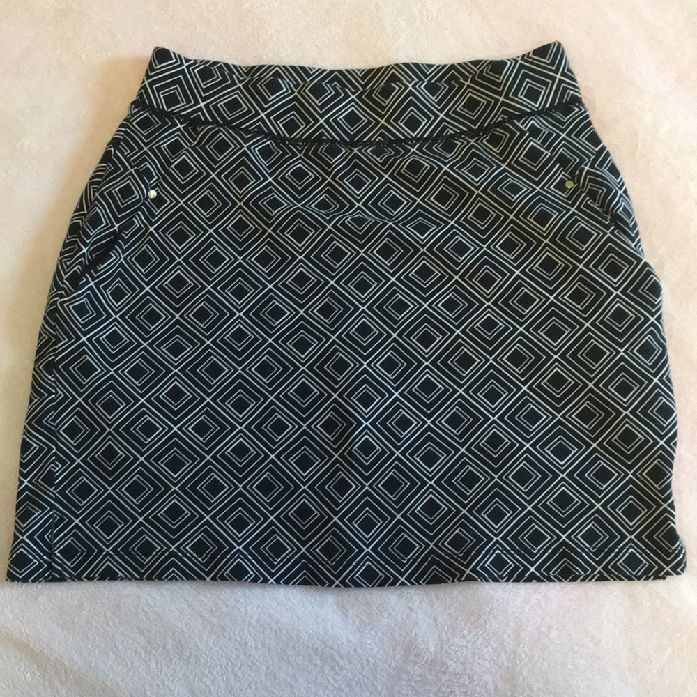 Beautiful Jones New York skirt!
